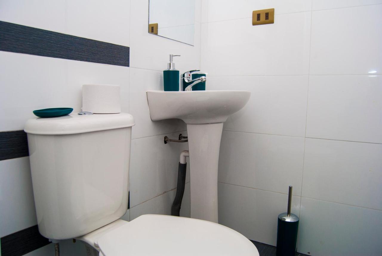Hostal Lecher Iquique Bagian luar foto